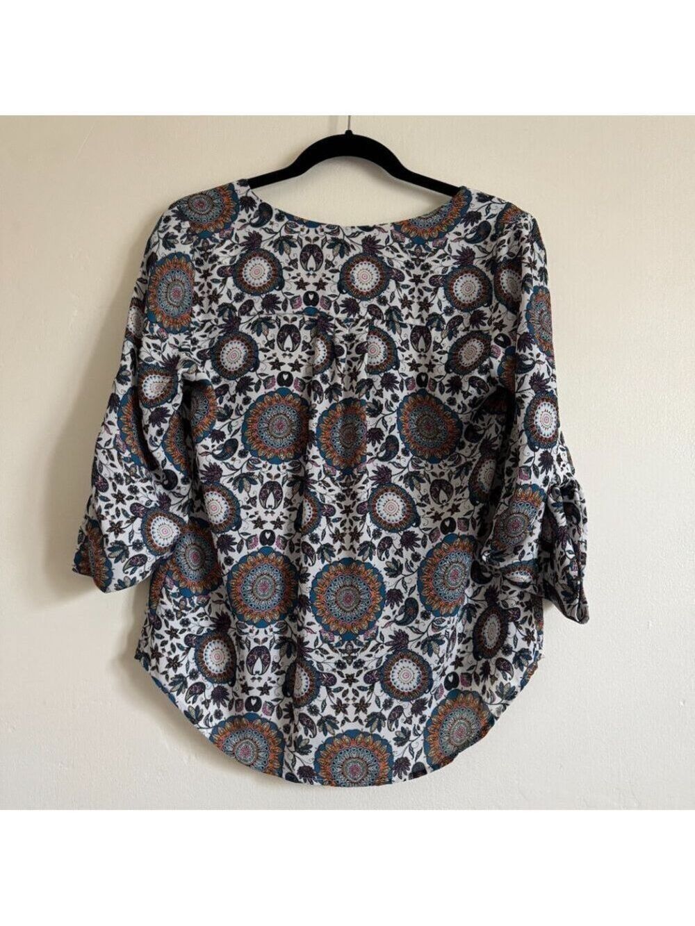 Paisley Print Split V-Neck, 3/4 Sleeve Blouse, Multicolor, Size Small - Picture 6 of 8